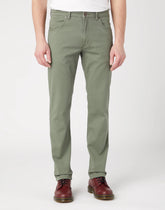 Męskie Spodnie Materiałowe Wrangler Greensboro Dusty Olive 112341466 W15Q018115